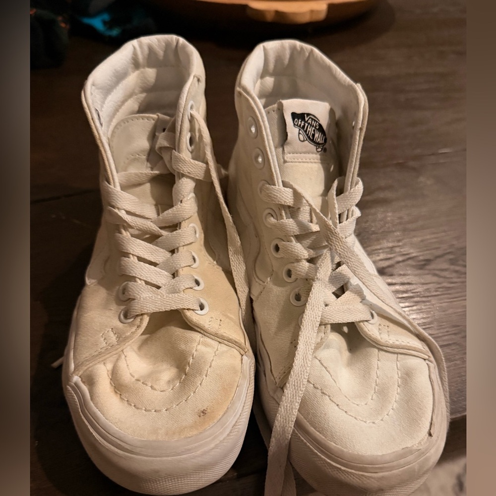Vans Kids High-Top Sneakers in Off-White / Cream